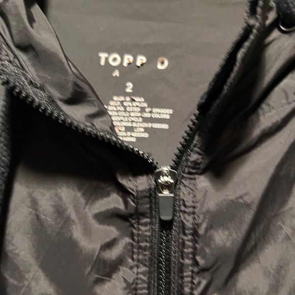 Torrid cropped mesh inset active jacket - Picture 3 of 4